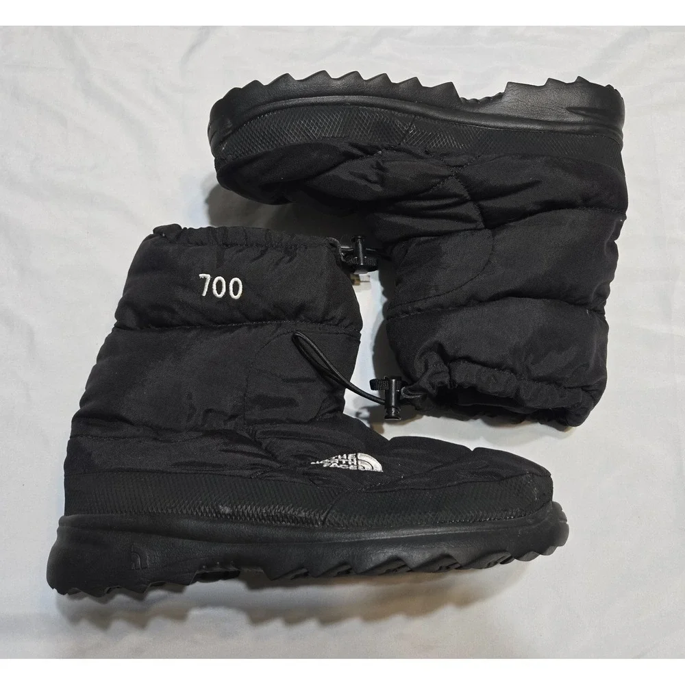 The North Face Nuptse Traction 700 Down Booties Black Womens 8 Water Resist Warm